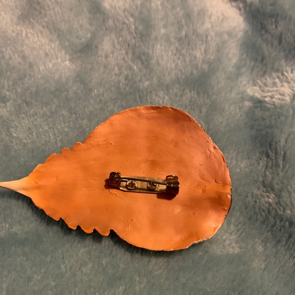 George Keith Feather Pin - Picture 3 of 3